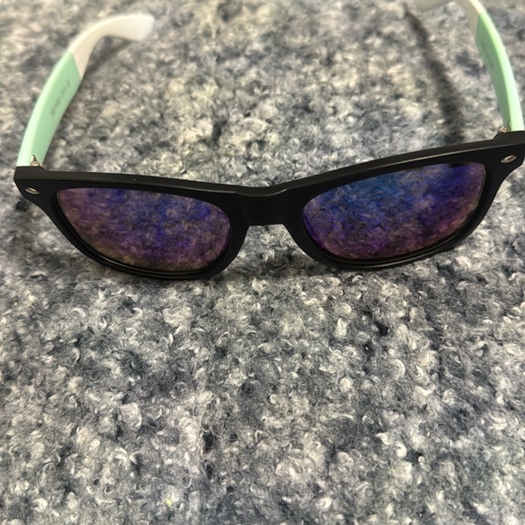 ❤ ❤ Sunglasses ❤ ❤ - Picture 4 of 4